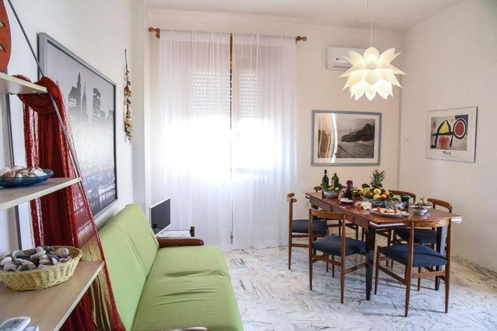La Terrazza Di Alcino Apartment ตอร์เรกันเน ภายนอก รูปภาพ